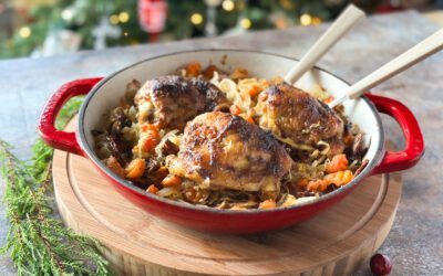 Świąteczny kurczak pieczony na kapuście z grzybami